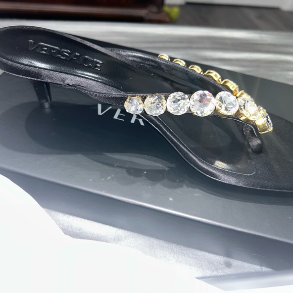 Versace Crystal flip flop (womens) Black and Gold brand new never worn size 38
